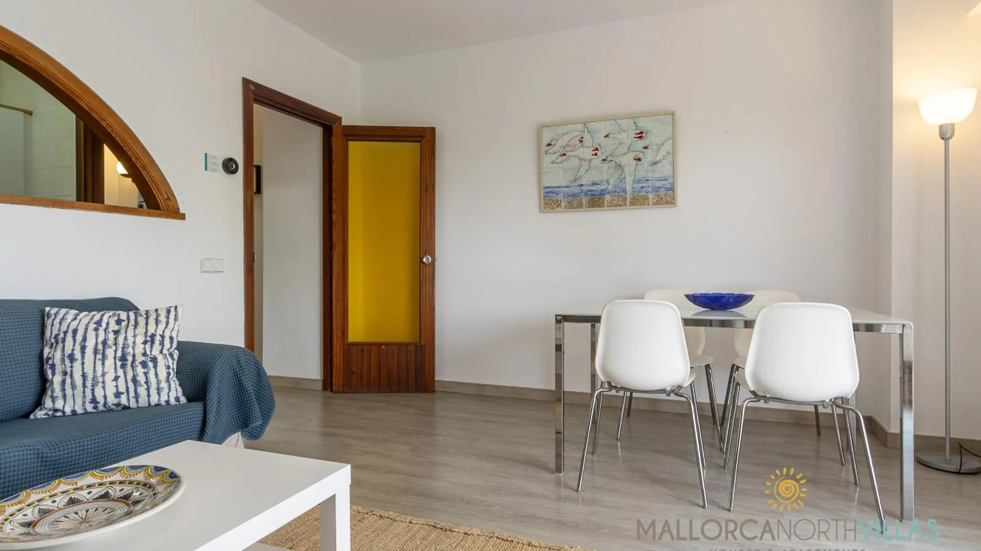 아파트 Apartamento Voramar II First Line Pine Walk 포엔샤 항구 스페인